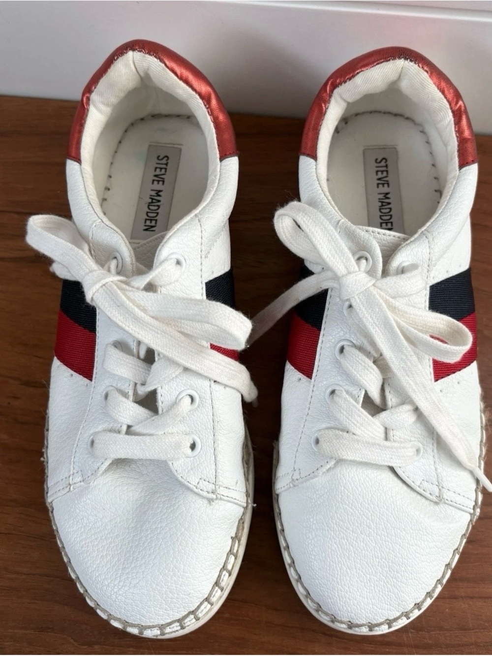 Steve Madden Women's Lex Espadrille White Sneakers Shoes Red Stripes 6 M Classic - Picture 6 of 9